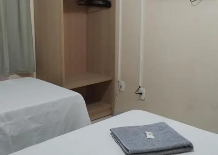 Hotel Golden Ltda - Proximo A Dpm, Aeroporto, Rodoviaria Porto Alegre, Arena Do Gremio 2*